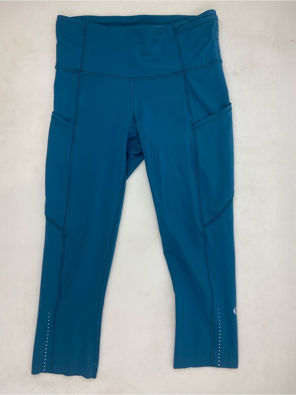Lululemon Fast & Free Crop II 18” Size 4 Teal Blue Pocket Leggings